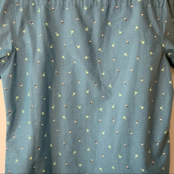Free Planet Hula Girl Short‎ Sleeve Chambray Men’s - Picture 6 of 7